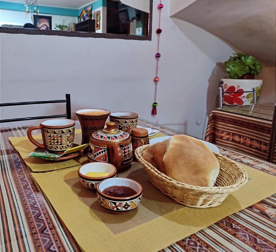 Hospedaje Qoricha'Skas กุสโก ภายนอก รูปภาพ